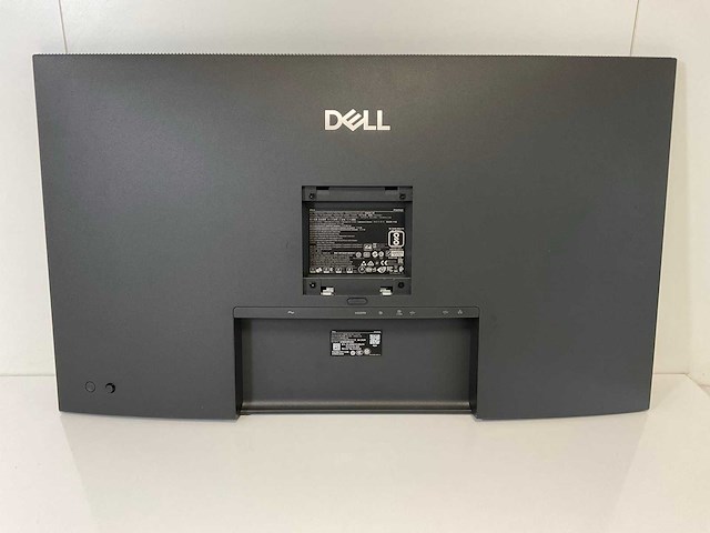 Dell (p3225qe) 32”, 3840x2160 (uhd) ips monitor - afbeelding 4 van  6