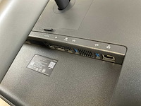 Dell (p3225qe) 32”, 3840x2160 (uhd) ips monitor - afbeelding 5 van  6