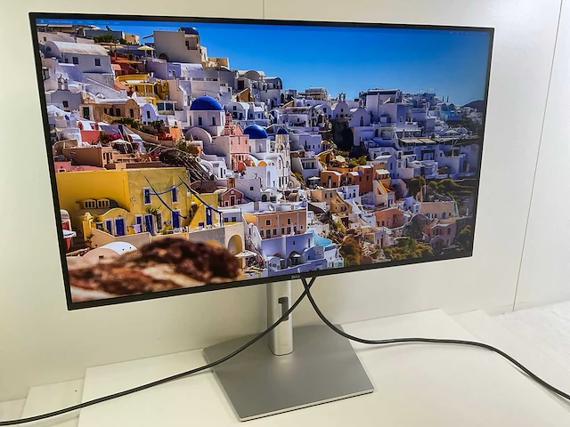 Dell (p3225qe) 32”, 3840x2160 (uhd) ips monitor - afbeelding 2 van  6