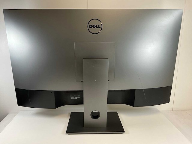 Dell (p4317q) 43”, 3840x2160 (uhd) ips monitor - afbeelding 1 van  1
