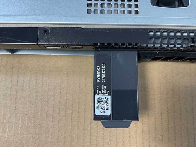 Dell (poweredge r430) - 2x xeon(r) e5-2620 v4, 8x 16 gb ram, no hdd 1u-2-socket rack mount chassis - afbeelding 2 van  10