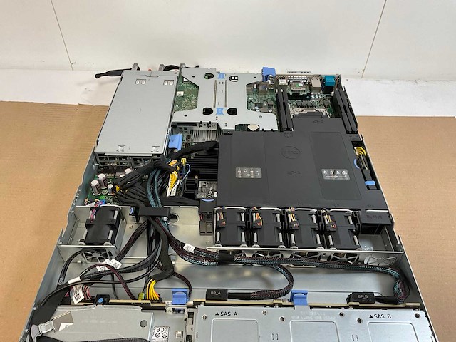 Dell poweredge r430, xeon(r) e5-2620 v4, 128 gb ram(4x 32gb), 7x 2 tb sas(st2000nx0463) rack mount chassis - afbeelding 3 van  4