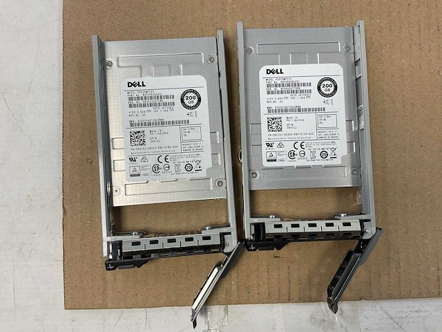 Dell (poweredge r630) - 2x xeon(r) e5-2660 v3, 384 gb ram (24x16gb), 1 tb sas rack mount chassis - afbeelding 4 van  9