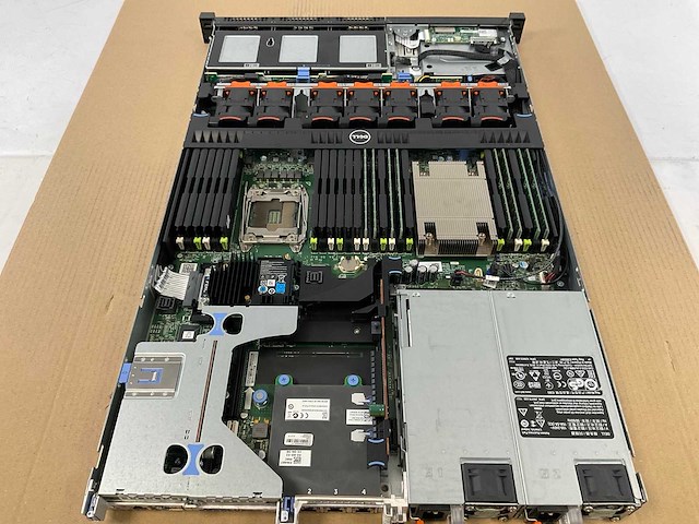 Dell (poweredge r630) - xeon(r) e5-2650 v3, 128 gb ram (8x16gb), 600 gb sas rack mount chassis - afbeelding 5 van  8