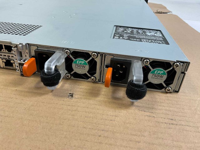 Dell poweredge r630, 2x xeon(r) e5-2640 v3, 128 gb ram(8x 16 gb), no hdd rack mount chassis - afbeelding 5 van  9