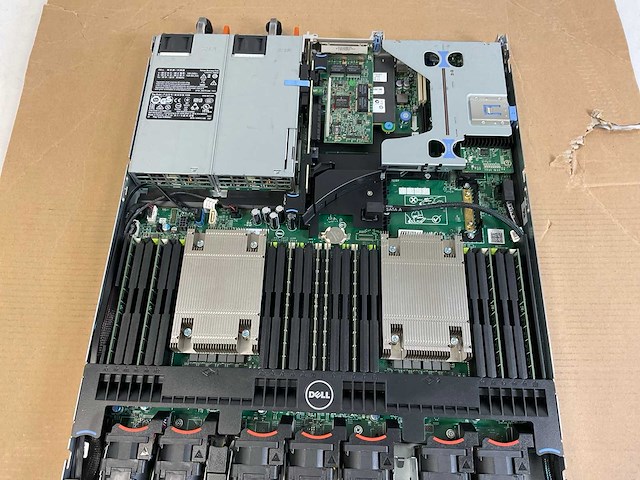 Dell poweredge r630, 2x xeon(r) e5-2640 v3, 128 gb ram(8x 16 gb), no hdd rack mount chassis - afbeelding 7 van  9