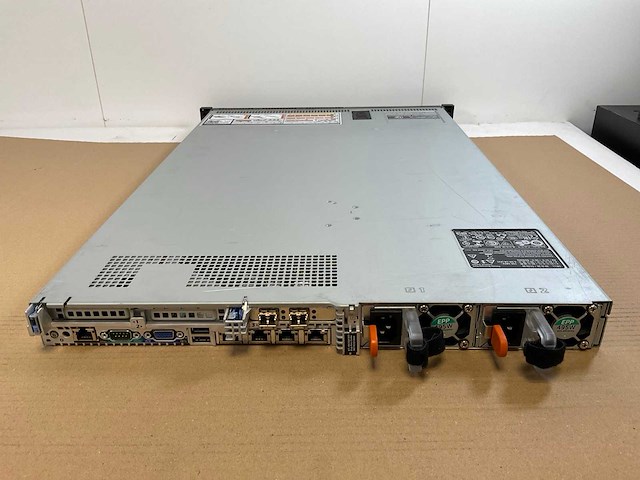 Dell poweredge r630, 2x xeon(r) e5-2660 v4, 256 gb ram(8x 32gb), no hdd rack mount chassis - afbeelding 3 van  4