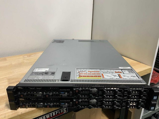 Dell poweredge r630 server (2x) - afbeelding 1 van  4