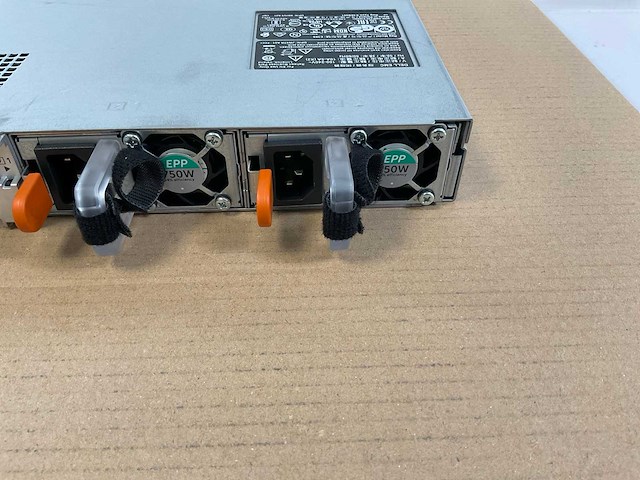 Dell (poweredge r640) - 2x xeon(r) gold 6234, 160 gb ram (5x32gb), no hdd rackmount chassis - afbeelding 9 van  10