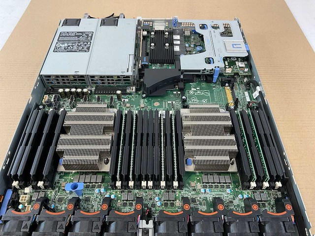 Dell (poweredge r640) - 2x xeon(r) gold 6234, 192 gb ram (6x32gb), no hdd rackmount chassis - afbeelding 5 van  9