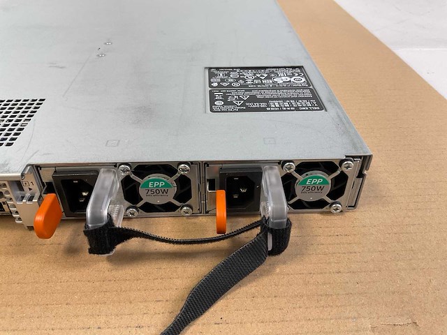 Dell (poweredge r640) - 2x xeon(r) gold 6234, 192 gb ram (6x32gb), no hdd rackmount chassis - afbeelding 7 van  9