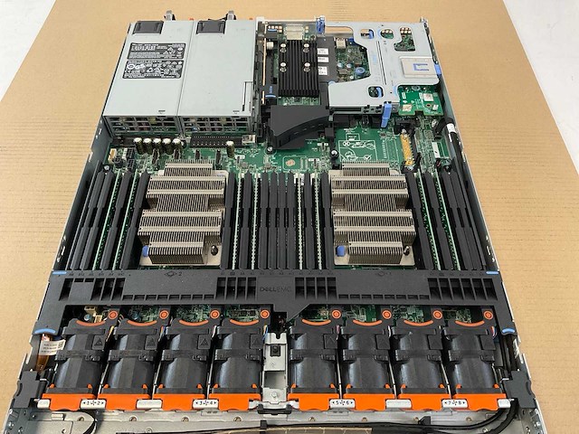 Dell (poweredge r640) - 2x xeon(r) gold 6234, 256 gb ram (8x32gb), no hdd rackmount chassis - afbeelding 6 van  8