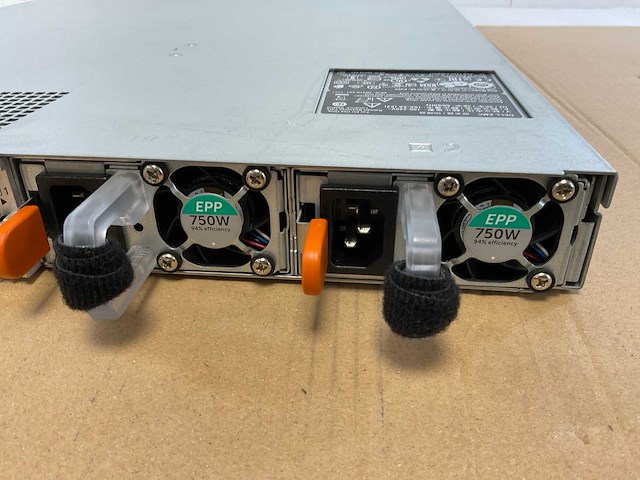 Dell (poweredge r640), 2x xeon(r) gold 5218, 768 gb ram(12x 64 gb), no hdd rack mount chassis - afbeelding 8 van  9