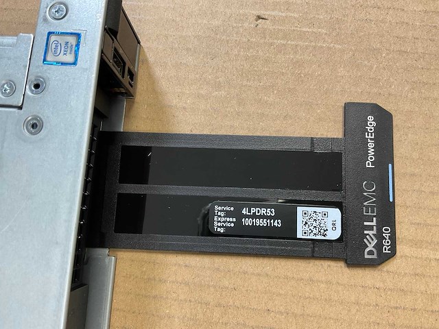 Dell poweredge r640, 2x xeon(r) gold 6226r, 12x 32 gb ram, no hdd rack mount chassis - afbeelding 8 van  8