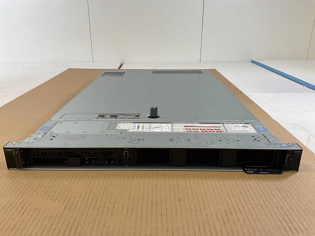 Dell poweredge r640, 2x xeon(r) gold 6226r, 12x 32 gb ram, no hdd rack mount chassis - afbeelding 1 van  8