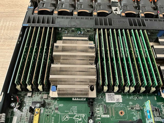 Dell poweredge r640 server - afbeelding 8 van  9