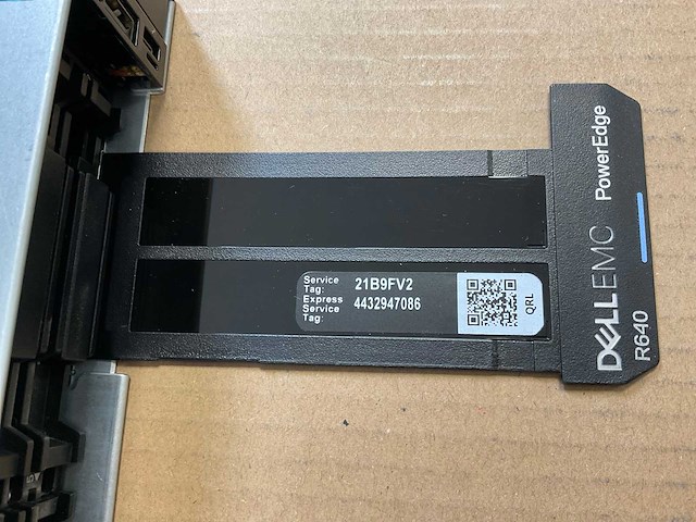 Dell poweredge r640, xeon(r) gold 6146, 6x 16 gb ram, 2x 480 gb ssd(ssdsc2kg480g8r) rack mount chassis - afbeelding 2 van  8