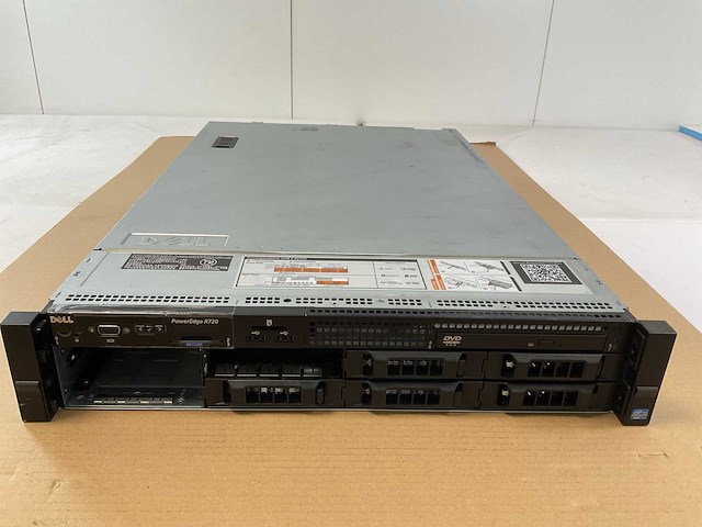 Dell (poweredge r720) - xeon(r) e5-2630 v2, 32 gb ram (8x4gb), no hdd rackmount chassis - afbeelding 1 van  8