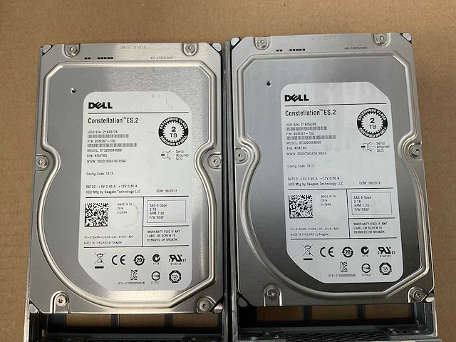 Dell poweredge r720, 2x xeon(r) e5-2640, 128 gb ram(8x 16gb), 7x 2 tb sas(st32000645ss) rack mount chassis - afbeelding 1 van  8