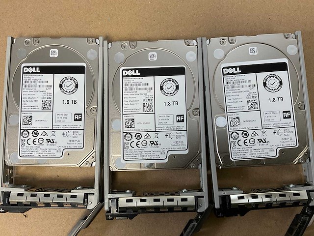 Dell poweredge r730xd, xeon(r) e5-2630 v4, 32 gb ram(2x 16gb), 2x 120 gb ssd(ssdsc2bb120g7r) - 12x 1.8 tb sas(st1800mm0198) rack mount chassis - afbeelding 5 van  13