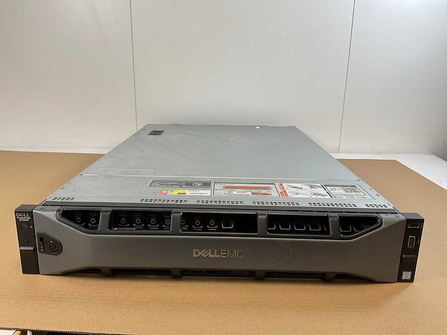 Dell poweredge r730xd, xeon(r) e5-2630 v4, 32 gb ram(2x 16gb), 2x 120 gb ssd(ssdsc2bb120g7r) - 12x 1.8 tb sas(st1800mm0198) rack mount chassis - afbeelding 6 van  13