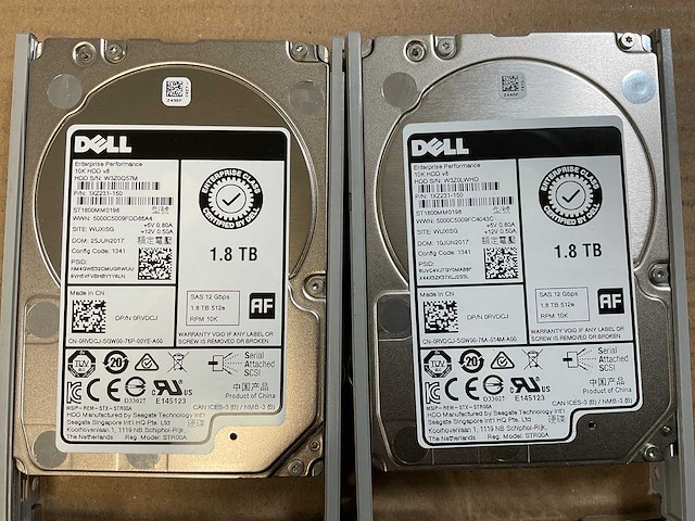 Dell poweredge r730xd, xeon(r) e5-2630 v4, 32 gb ram(2x 16gb), 2x 120 gb ssd(ssdsc2bb120g7r) - 7x 1.8 tb sas(st1800mm0198) rack mount chassis - afbeelding 2 van  12