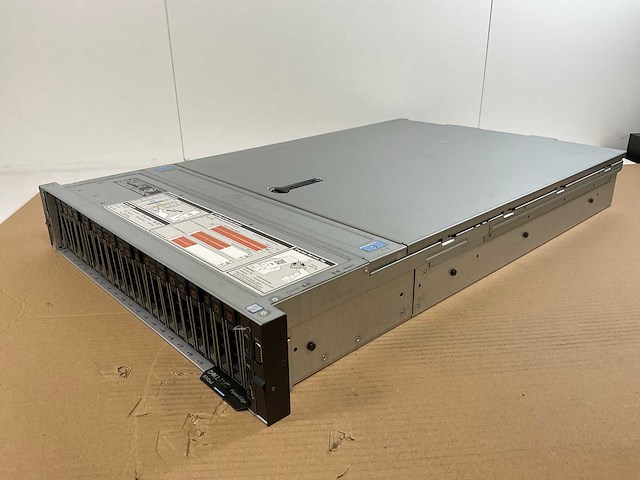 Dell poweredge r740xd, 2x xeon(r) gold 6132, 128 gb ram(2x 64gb), no hdd rack mount chassis - afbeelding 4 van  9