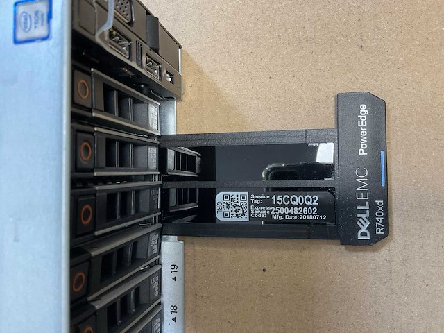 Dell poweredge r740xd, 2x xeon(r) gold 6132, 128 gb ram(2x 64gb), no hdd rack mount chassis - afbeelding 8 van  9
