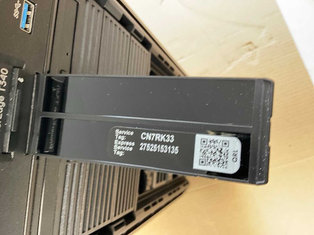 Dell poweredge t340, xeon(r) e-2124, 16 gb ram (2x 8gb), 1.2 tb sas(al14sxb30eny) main server chassis - afbeelding 7 van  9