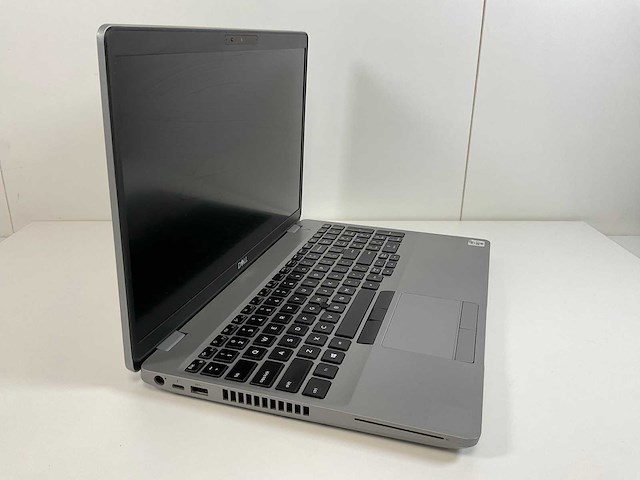 Dell precision 3551 15.5”, core(tm) i7 10th gen, 32 gb ram, 512 gb nvme, nvidia quadro p620 4gb laptop - afbeelding 2 van  7