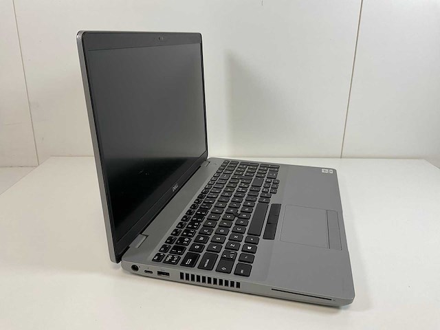 Dell precision 3551 15.5”, core(tm) i7 10th gen, 32 gb ram, 512 gb nvme, nvidia quadro p620 4gb laptop - afbeelding 2 van  7