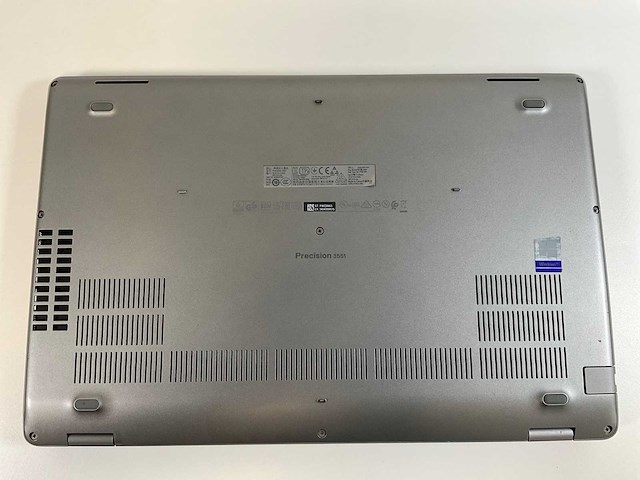 Dell precision 3551 15.5”, core(tm) i7 10th gen, 32 gb ram, 512 gb nvme, nvidia quadro p620 4gb laptop - afbeelding 5 van  6
