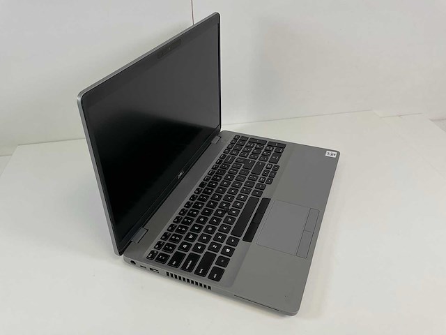 Dell precision 3551 15.6”, core(tm) i7 10th gen, 32 gb ram, 512 gb nvme, nvidia quadro p620 4 gb laptop - afbeelding 2 van  7