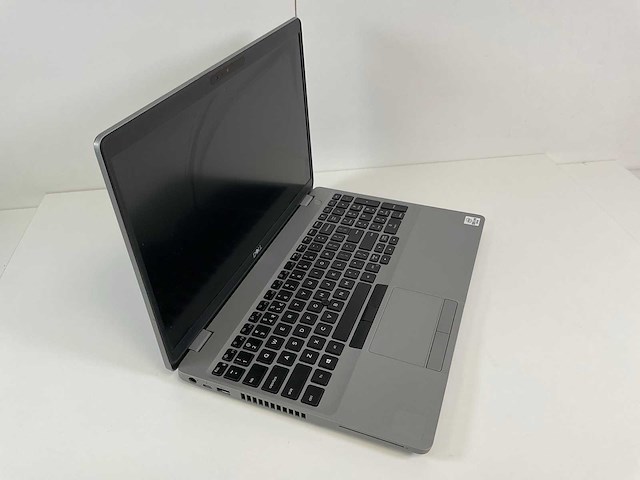 Dell precision 3551 15.6”, core(tm) i7 10th gen, 32 gb ram, 512 gb nvme, nvidia quadro p620 4 gb laptop - afbeelding 2 van  7