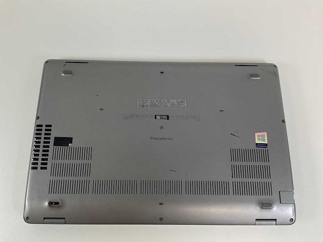 Dell precision 3551 15.6”, core(tm) i7 10th gen, 32 gb ram, 512 gb nvme, nvidia quadro p620 4 gb laptop - afbeelding 6 van  7