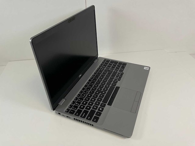 Dell precision 3551 15.6”, core(tm) i7 10th gen, 32 gb ram, 512 gb nvme, nvidia quadro p620 4 gb laptop - afbeelding 2 van  7