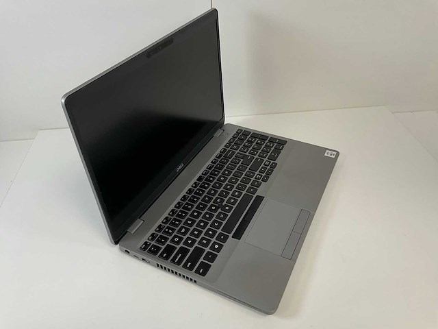 Dell precision 3551 15.6”, core(tm) i7 10th gen, 32 gb ram, 512 gb nvme, nvidia quadro p620 4 gb laptop - afbeelding 2 van  6
