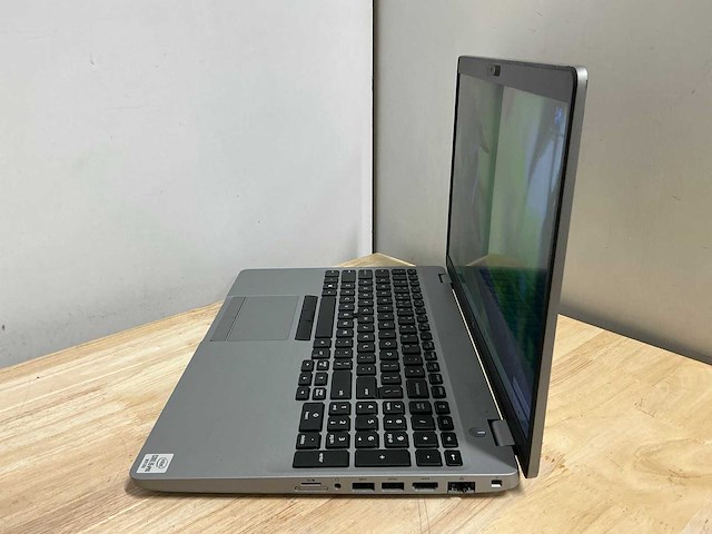Dell precision 3551(i9) laptop - afbeelding 6 van  9