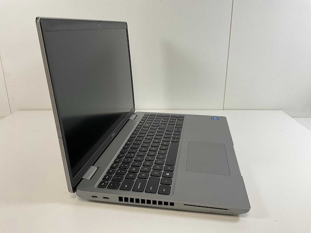 Dell precision 3561 15.5”, core(tm) i7 11th gen, 32 gb ram, 512 gb nvme, nvidia t600 mobile 4gb laptop - afbeelding 2 van  7