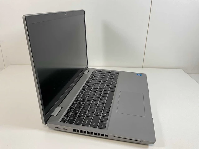 Dell precision 3561 15.5”, core(tm) i7 11th gen, 32 gb ram, 512 gb nvme, nvidia t600 mobile 4gb laptop - afbeelding 2 van  7