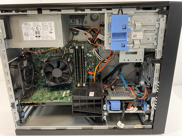 Dell precision 3620, xeon(r) e3-1245 v5, 32 gb ram(4x 8gb), 1 tb hdd - 256 gb ssd, nvidia quadro m4000 8gb workstation - afbeelding 3 van  4