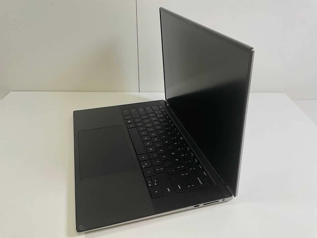 Dell precision 5550 15.6”, core(tm) i7 10th gen, 16 gb ram, 512 gb nvme, nvidia quadro t1000 mobile 4 gb laptop - afbeelding 3 van  7