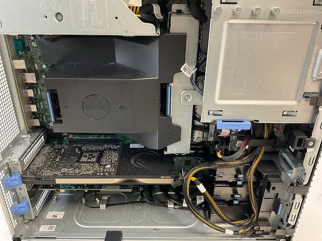 Dell precision 5820, xeon(r) w-2235, 32 gb ram (2x16gb), 4 tb sata, nvidia rtx a4000 16 gb workstation - afbeelding 6 van  6