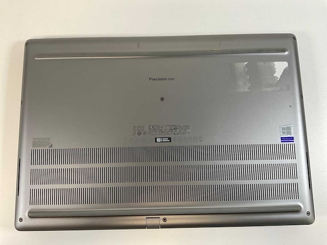 Dell precision 7550 15.5”, core(tm) i7 10th gen, 32 gb ram, 1 tb nvme, nvidia quadro t2000 mobile 4gb laptop - afbeelding 6 van  7