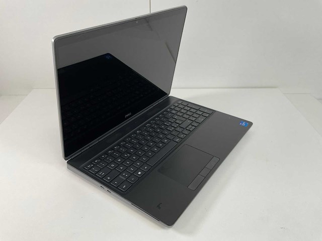 Dell precision 7560 15.6”, core(tm) i7 11th gen, 32 gb ram, 1 tb nvme, nvidia rtx a2000 4 gb laptop - afbeelding 1 van  3