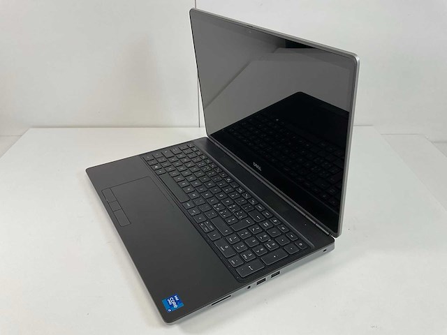 Dell precision 7560 15.6”, core(tm) i7 11th gen, 32 gb ram, 1 tb nvme, nvidia rtx a2000 4 gb laptop - afbeelding 2 van  3
