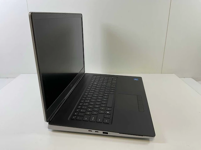 Dell precision 7760 18”, core(tm) i7 11th gen, 32 gb ram, 1 tb nvme, nvidia rtx a4000 mobile 8gb laptop - afbeelding 2 van  7