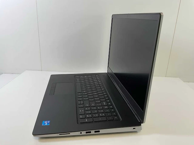 Dell precision 7760 18”, core(tm) i7 11th gen, 32 gb ram, 1 tb nvme, nvidia rtx a4000 mobile 8gb laptop - afbeelding 3 van  7