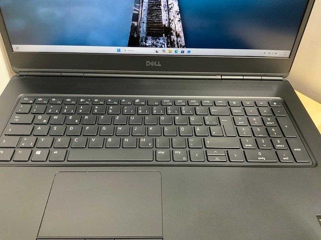 Dell precision 7760(i9) laptop - afbeelding 2 van  7