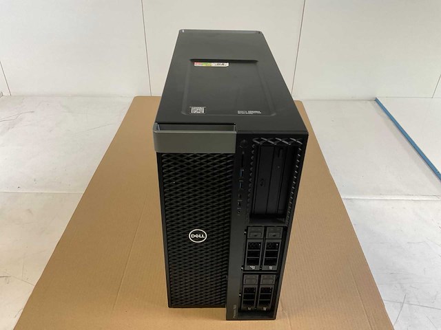 Dell precision t7920, 2x xeon(r) silver 4114, 128 gb ram (8x 16gb), 512 gb ssd, 2x nvidia quadro p5000 16 gb workstation - afbeelding 2 van  6